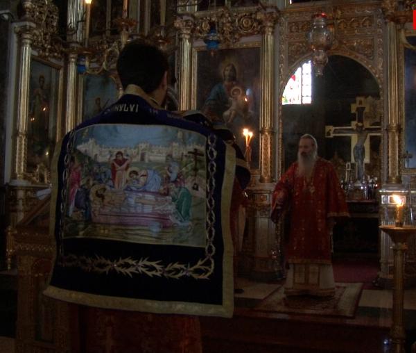 (Video) Sfânta Liturghie din Joia Mare, la Catedrala Mitropolitană din Iași