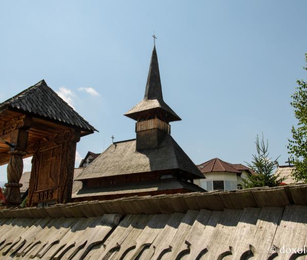 Schitul „Sfinții Împărați Constantin și Elena” din Moeciu de Jos
