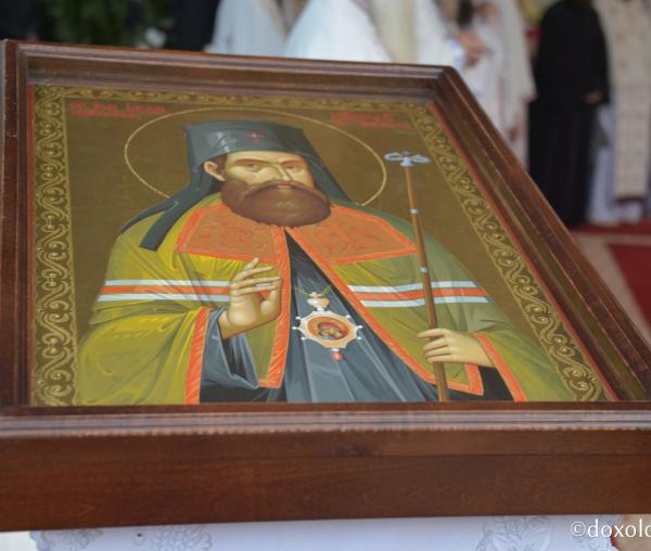 (VIDEO) Prima Liturghie a Sfântului Ierarh Iacob Putneanul