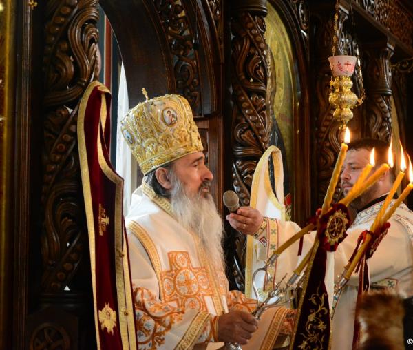 (VIDEO) „Ajutați-ne, Sfinților Cuvioși Sila, Paisie și Natan să mergem numai pe calea lui Dumnezeu!” - Înaltpreasfințitul Teodosie, Arhiepiscop al Tomisului