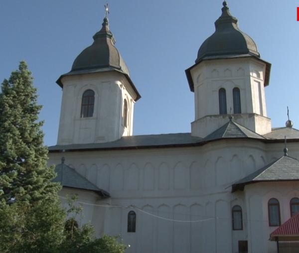 (Video) Catedrala Episcopală din Huși și-a serbat hramul