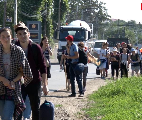 (Video) Pelerinaj pedestru spre ținutul Neamțului
