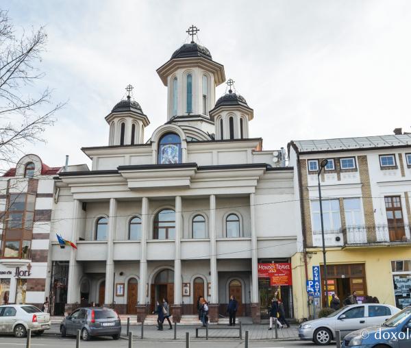 (Foto) Biserica „Schimbarea la față” din centrul istoric al Clujului