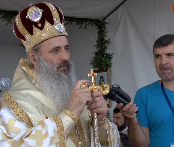 (Video) IPS Teofan: „Experiența Luminii de pe Tabor o putem trăi la fiecare Dumnezeiască Liturghie”