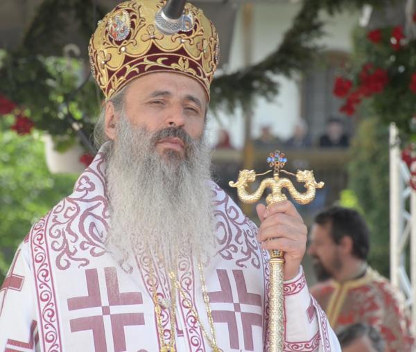 (Video) IPS Teofan: „Sfântul Ioan Botezătorul ne arată Taina Smereniei”