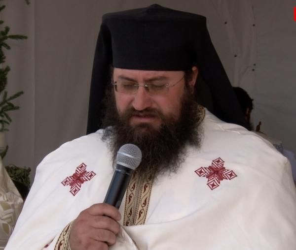 (Video) Protos. Casian Florea: „Muntele Ceahlău este un loc sfânt datorită oamenilor care s-au nevoit aici și l-au sfințit prin viața lor”