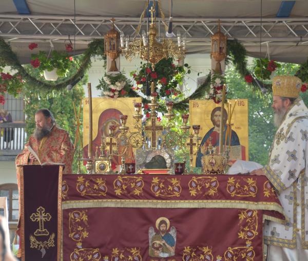 (Video) Hramul Mănăstirii Secu - jud. Neamț