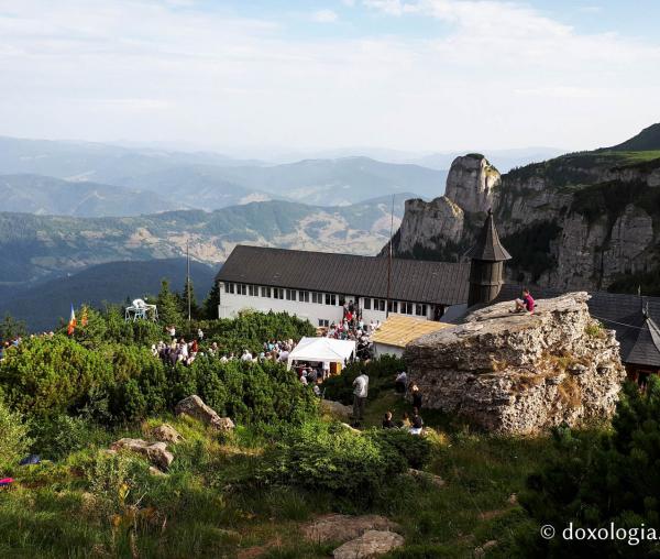 Pelerin pe Muntele Ceahlău - Schimbarea la Față - 2017 (galerie FOTO)