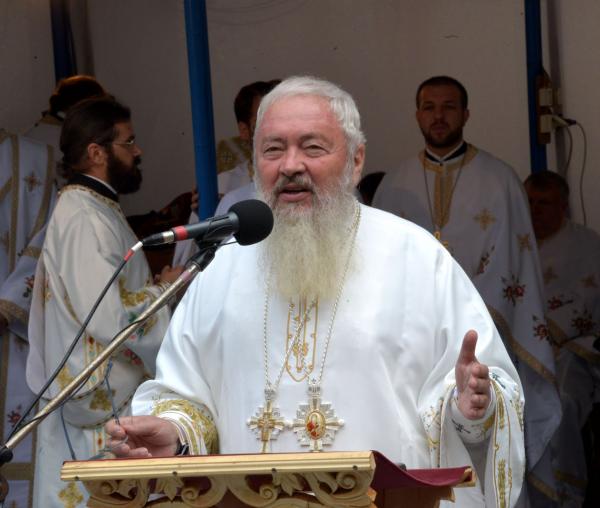 (Video) „Să cerem Maicii Domnului să pună pace în lume” - IPS Andrei