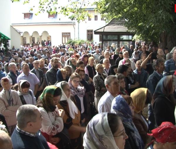 (Video) Cel mai mare așezământ monahal românesc și-a serbat hramul