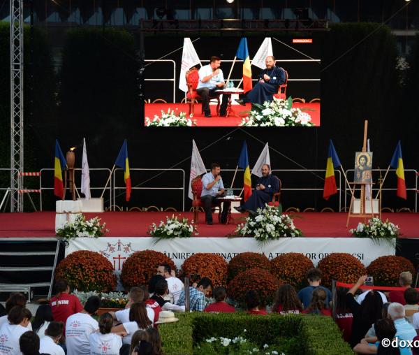 (Foto) Părintele Constantin Necula în mijlocul tinerilor #ITO2017