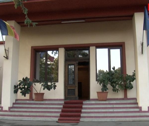 (Video) Dezbatere la Casa Armatei din Iași