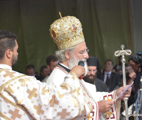 (Video) „Ortodocșii înțeleg Biserica în lumina Sfintei Euharistii” - IPS Andreas, Mitropolit de Arkalochori, Castelios şi Vianis