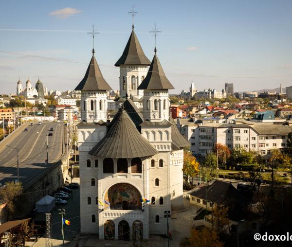 Biserica Sfântul Nectarie din Iași