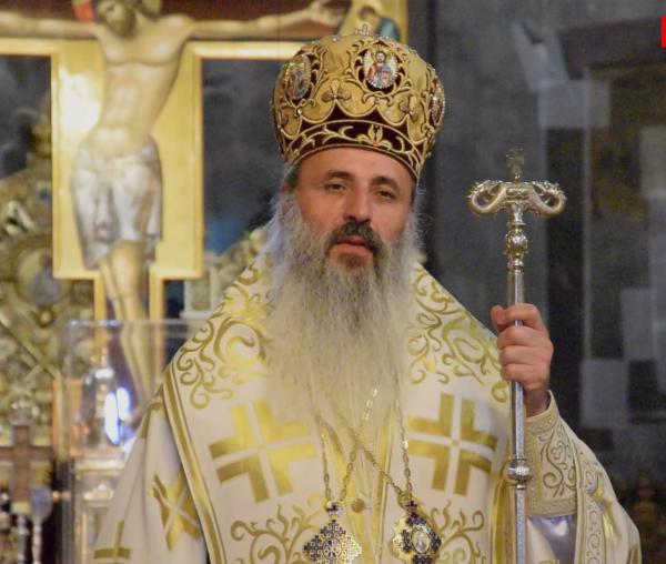 (Video) IPS Teofan - Cuvântare la finalul Sfintei Liturghii la începerea anului universitar 2017-2018