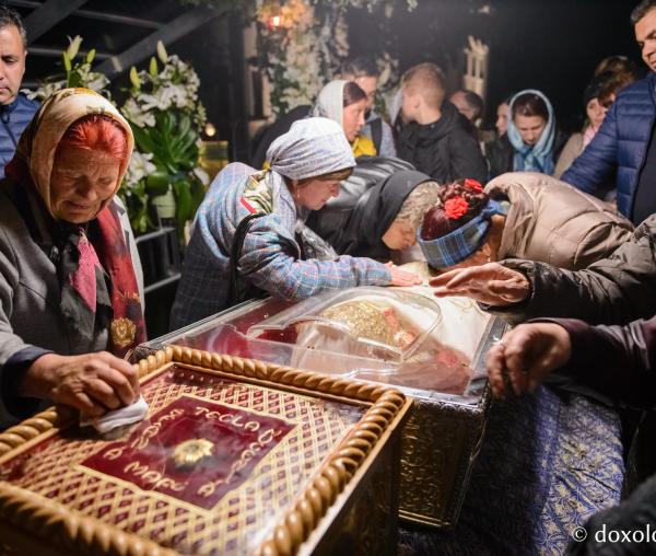 (Foto) Priveghere în cinstea Sfintei Muceniţe Tecla la final de hram