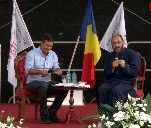 (Video) „Toată lumea crede că dacă stă şi se roagă, vine Făt-Frumos călare...” – Părintele Constantin Necula