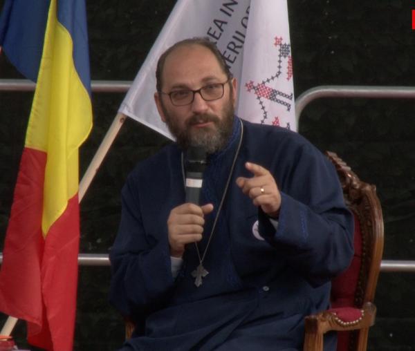 (Video) „Nu Facebook-ul ne înnebuneşte de cap, ci incapacitatea noastră de a sta lipiţi de Hristos” – Părintele Constantin Necula