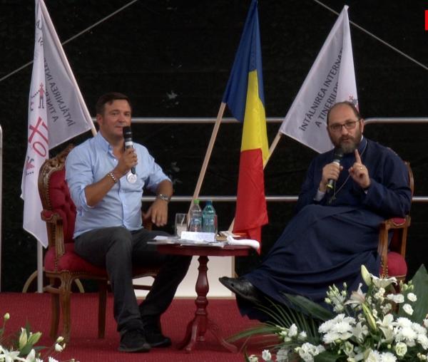 (Video) „Copiii de preot ştiu primii că reverendele nu au buzunarele atât de încăpătoare cum cred unii” – Părintele Constantin Necula