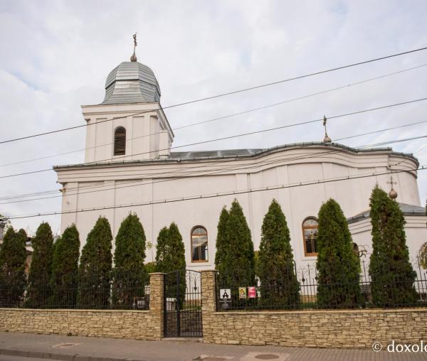 Închinare în Biserica Vulpe, ctitoria blănarilor ieșeni