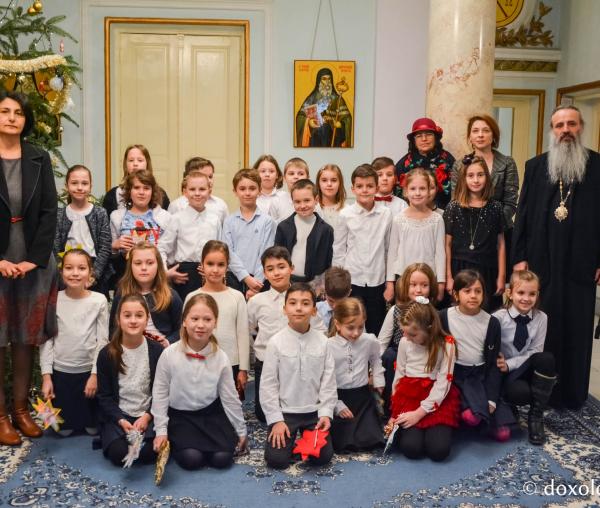 Colindători la Reședința Mitropolitană 2017 – Şcoala „George Călinescu” din Iași