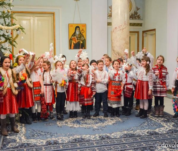 Colindători la Reședința Mitropolitană 2017 – Şcoala Tomeşti