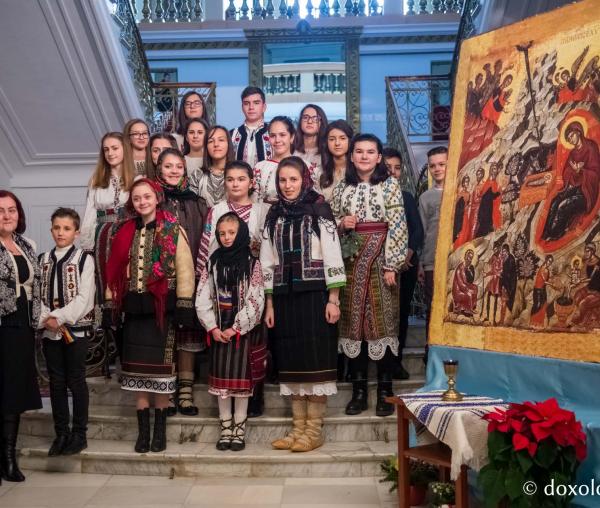 Colindători la Reședința Mitropolitană 2017 – Corul „Angeli“ al parohiei„Sf. Haralambie“ din Târgu Neamţ