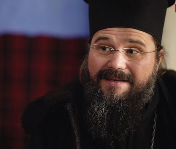 (Video) Episcopul călător și colindătorii purtători de Hristos