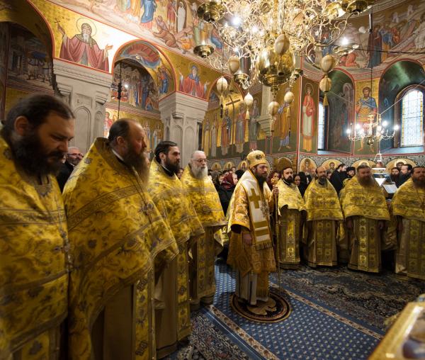 Liturghie arhierească în cinstea Întâiului Mucenic și Arhidiacon Ștefan, la Mănăstirea Putna (GALERIE FOTO)