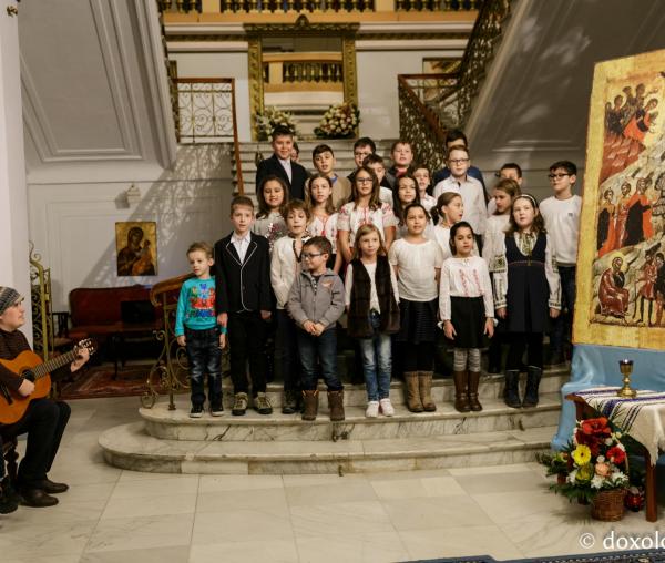 Colindători la Reședința Mitropolitană 2017 – Şcoala „George Călinescu” din Iași