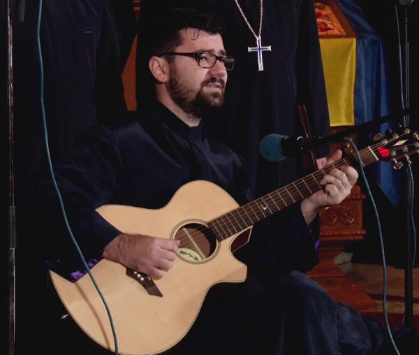 (Video) „În întâmpinarea Crăciunului” - Corala Armonia