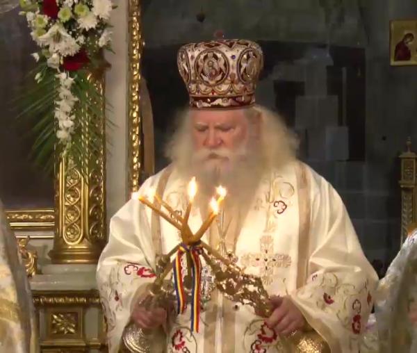 (Video) Sfânta și Dumnezeiască Liturghie de la Catedrala Mitropolitană din Iași, săvârșită de PS Calinic Botoșăneanul, 13 octombrie 2017
