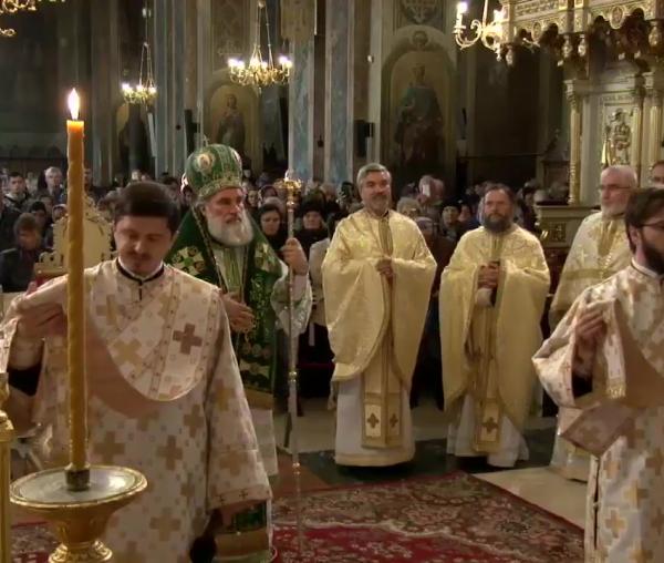 (Video)  Sfânta Liturghie Arhierească săvârșită de IPS Ioachim, Arhiepiscopul Romanului și Bacăului, Catedrala Mitropolitană din Iași, 11 octombrie 2017