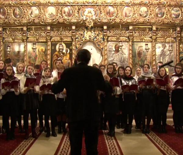 (Video) Concert de colinde "Bună sara, c-a-nserat/ La colindă am plecat!", Biserica Sfântul Sava, Iași