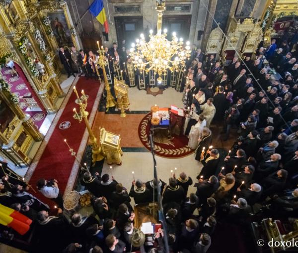 (Foto) Cuminecare și comemorare la 100 de ani de la Unirea Basarabiei cu România