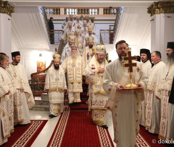 (Foto) Priveghere la sărbătoarea Bunei VestiriIerarhi slujitori la Sfânta Liturghie — Proclamarea Canonizării Sfântului Ierarh Iosif cel Milostiv și a Sfântului Gheorghe Pelerinul