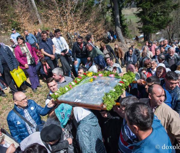 Procesiunea de Izvorul Tămăduirii cu icoana Maicii Domnului de la Mănăstirea Horaiţa 2018