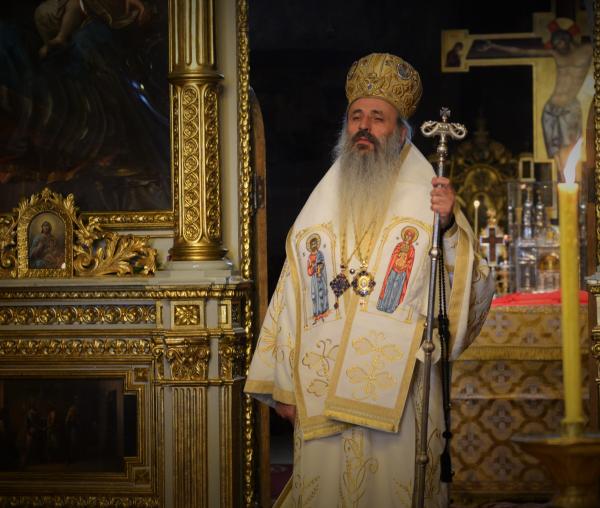 (Video) „Biserica este locul în care omul vine să-și arate rana sufletului său” - IPS Teofan