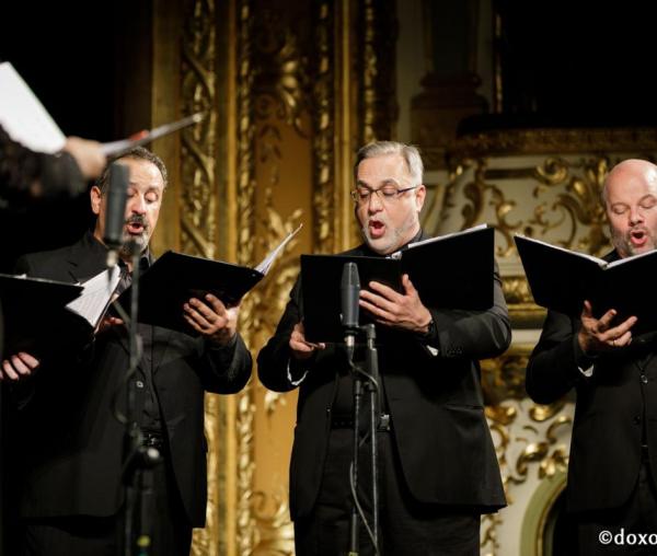 (Video) Ansamblul „Capella Romana” - Stihira pentru Cinstirea Sfintei Cruci
