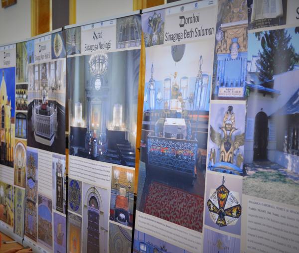 (Video) Expoziția „Temple și sinagogi din România” a ajuns la Iași