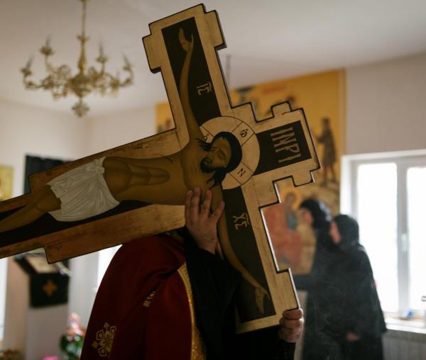 (Video) Duminica după Înălțarea Sfintei Cruci (Luarea Crucii și urmarea lui Hristos)