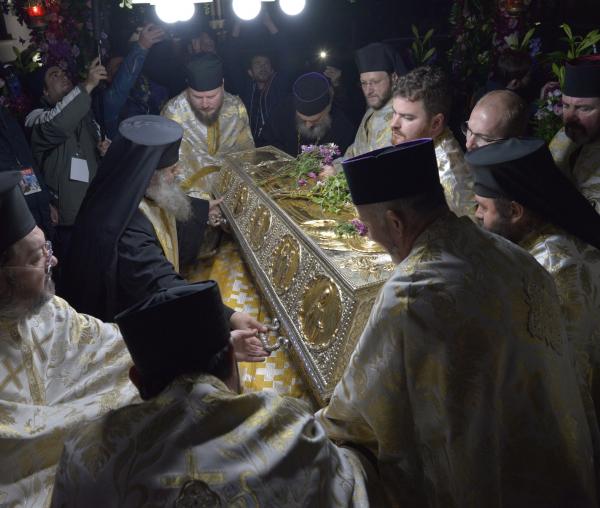 (Video) Procesiunea scoaterii moaștelor Sfintei Cuvioase Parascheva