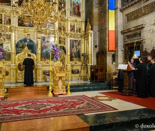 (Foto) Priveghere în cinstea Sfântului Gheorghe, ocrotitorul Mitropoliei Moldovei și Bucovinei