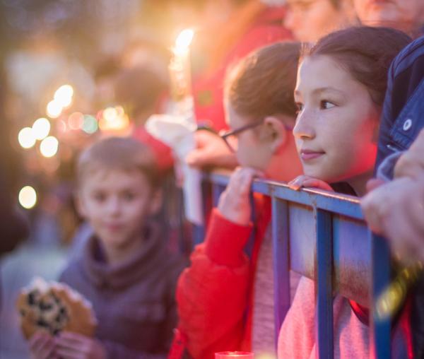 (Foto) Bucurie și emoții alături de Sfânta Parascheva și Sfânta Ecaterina – Procesiunea „Calea Sfinților”, 2018