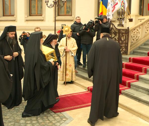 (Video) Patriarhul Ecumenic a ajuns la București