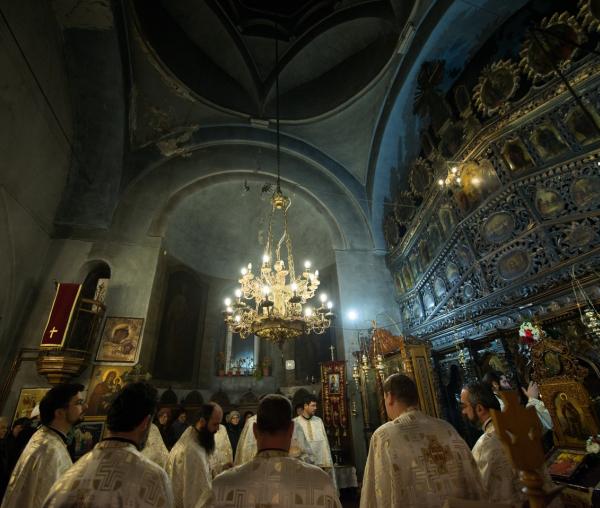 (Foto) Sfânta Mare Muceniță Ecaterina a unit în rugăciune preoți și credincioși la Parohia Lozonschi din Iaşi