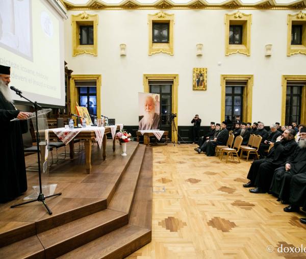 (Foto) Colocviul „Întâlnirea cu Duhovnicul”: Părintele Sofian Boghiu