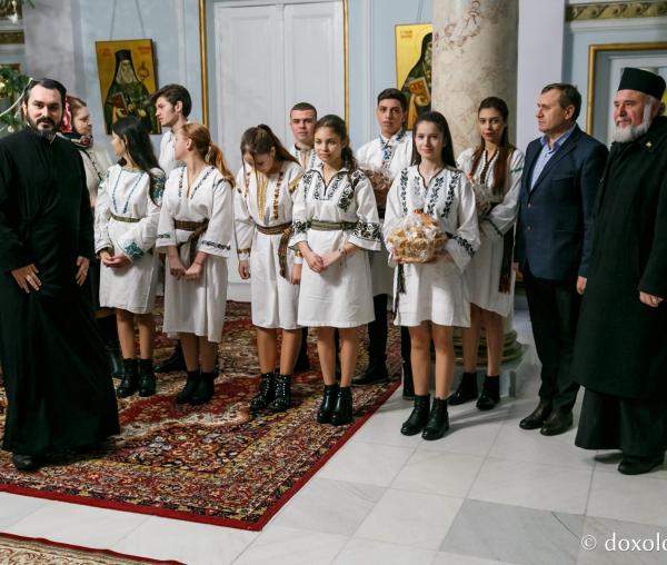Colindători la Reședința Mitropolitană 2018 – Corul Liceului Tehnologic „Haralamb Vasiliu” Podu Iloaiei