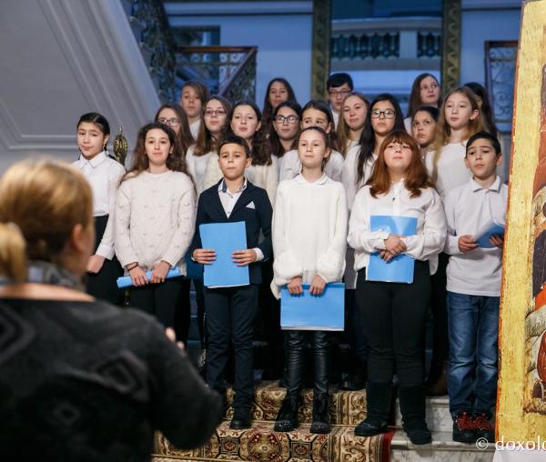 Colindători la Reședința Mitropolitană 2018 – Şcoala „Ștefan Bârsănescu” din Iași (prof. Mihaela Grigoraș)