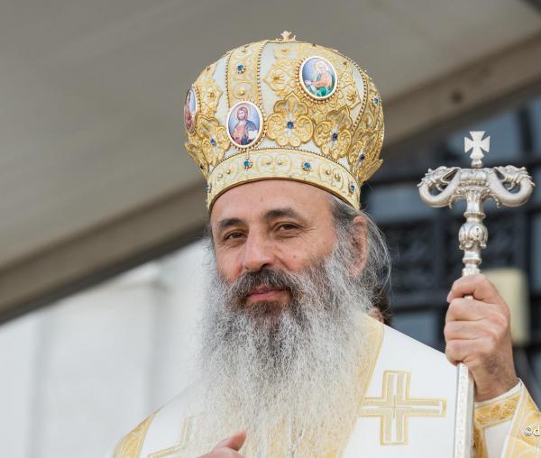 (Video) IPS Teofan: „Să aducem slavă lui Dumnezeu că L-a trimis pe Fiul Său în lume, pentru ca omul să urce spre Împărăția Cerurilor”